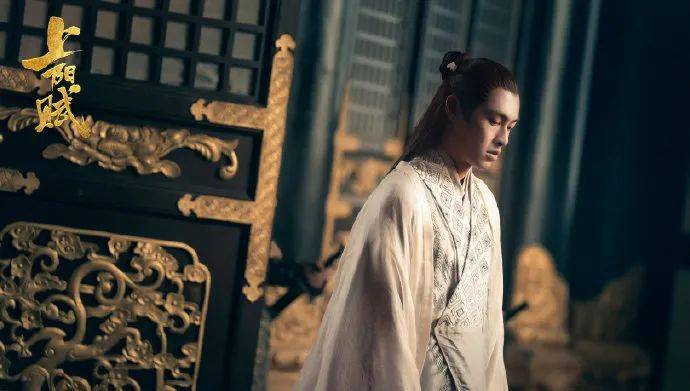 《帝王业》的原著中对子澹的描述是这样的:"这个  温润的少年,承袭了