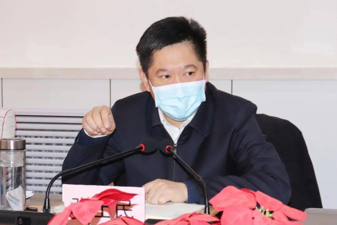 1月 21日上午,我县召开企业家座谈会,县委书记张士民,县委副书记,政府