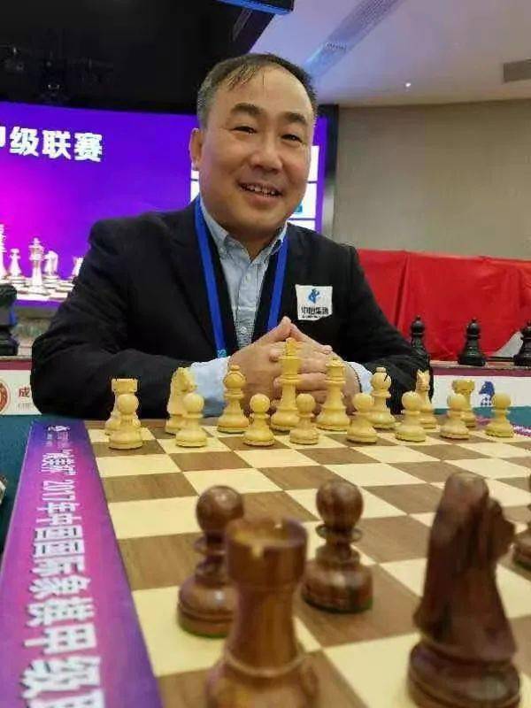 青岛象棋大师张林风图片