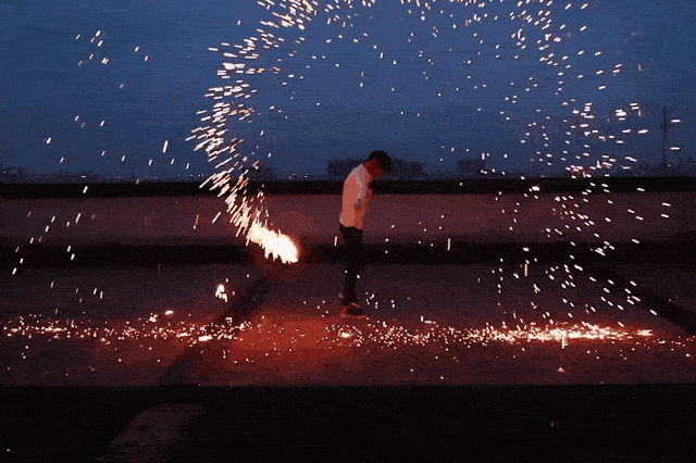 这个锅烟花不背