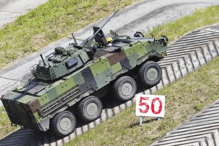 资料图:台军cm34云豹装甲车报道称,台湾自行研发量产cm34云豹装甲战斗