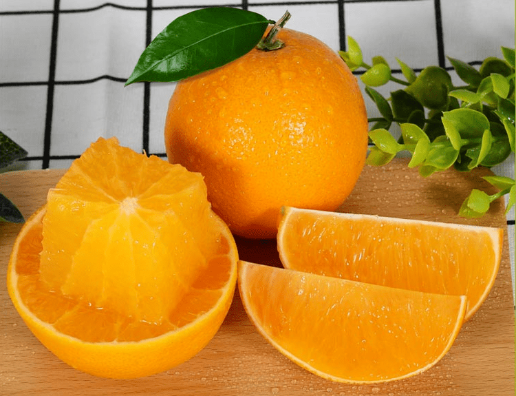 宽广超市产地直供自带甜蜜光环的广西红江橙皮薄肉厚汁多化渣橙子界的