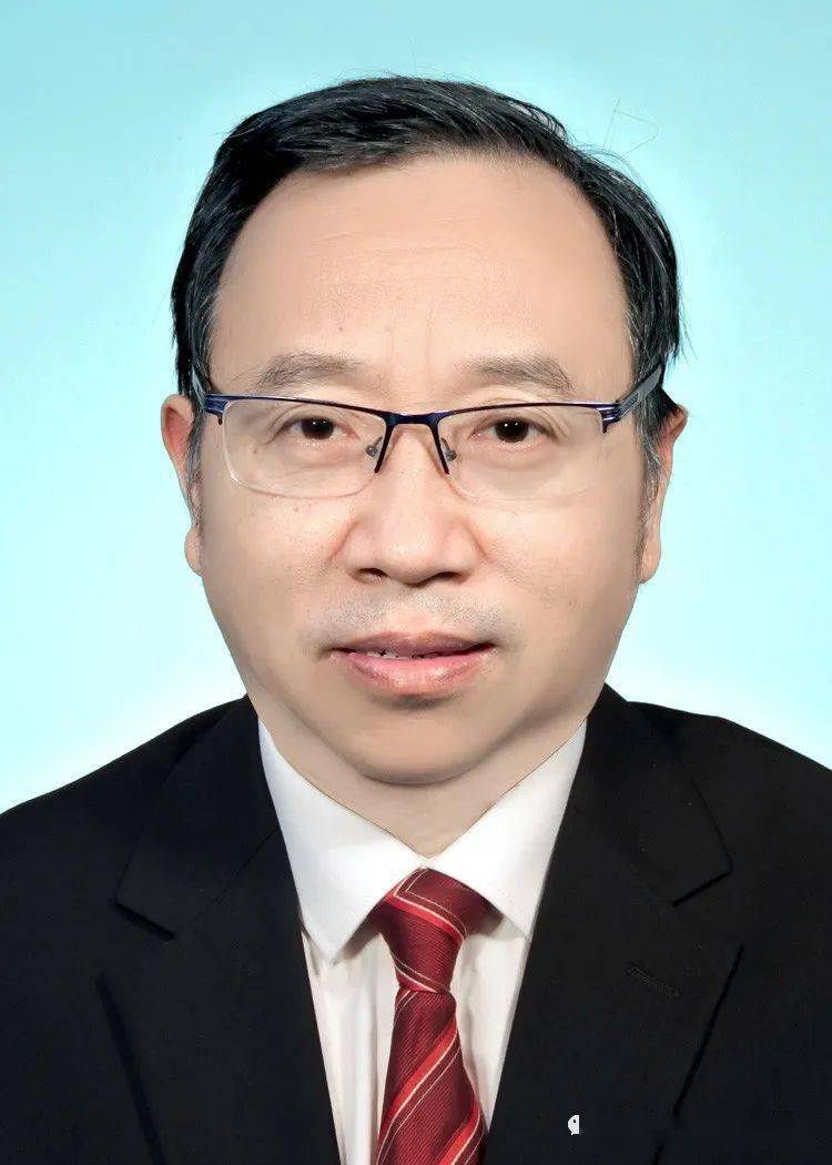 王金生,口腔科主任,主任医师.