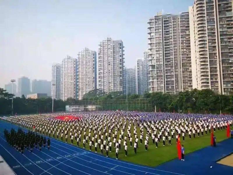 2020年,学校制定了品牌化完全中学建设方案,通过初高中资源共享,人才