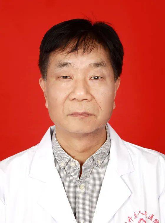 陈友明,1977年毕业于广东医学院,骨外科主任医师,曾任肇庆市第一人民