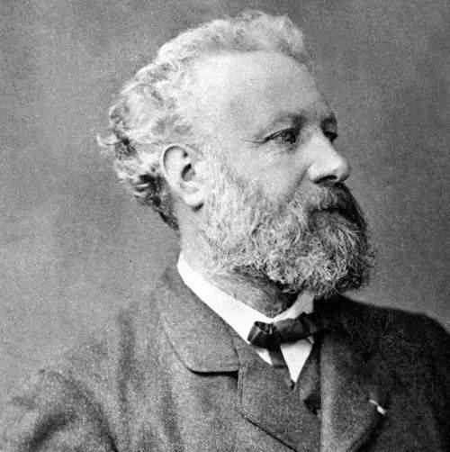 儒勒·凡尔纳,当时他已经62岁了而整段旅程让娜丽印象最深刻的是,她