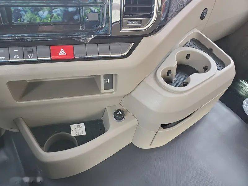 德龙m3000全新改款车型,黄金动力配置更实用,自重也更轻了