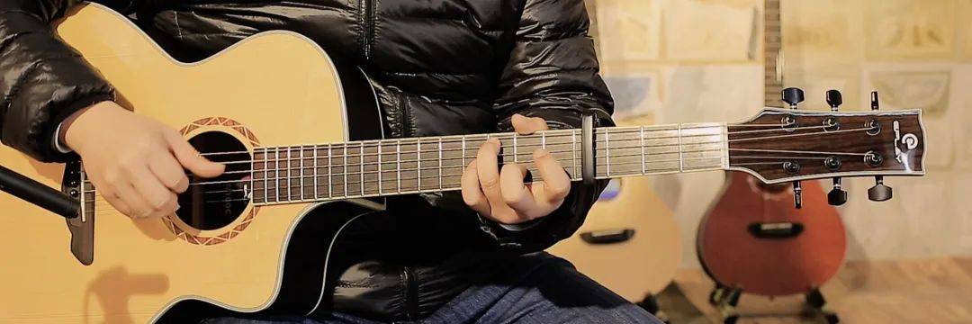 关于变调夹的知识 这些你都该知道 吉他