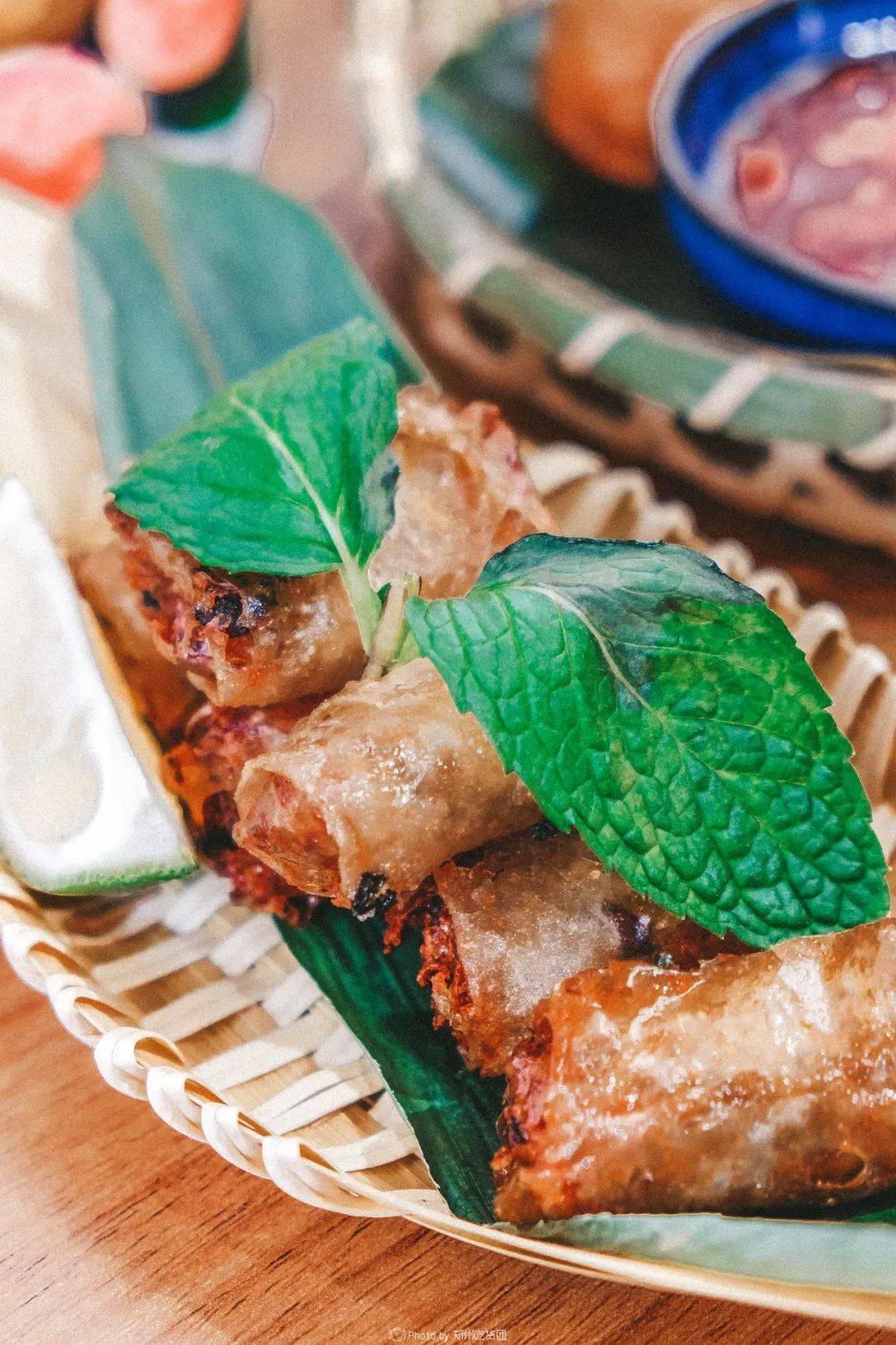 越南风味的漂亮粉招牌过午售罄