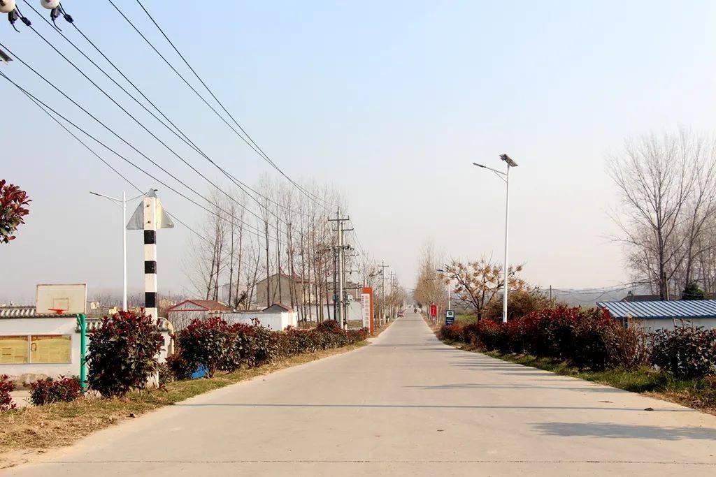 我们一起奔小康陈集镇战贫号角嘹亮奔富步履铿锵