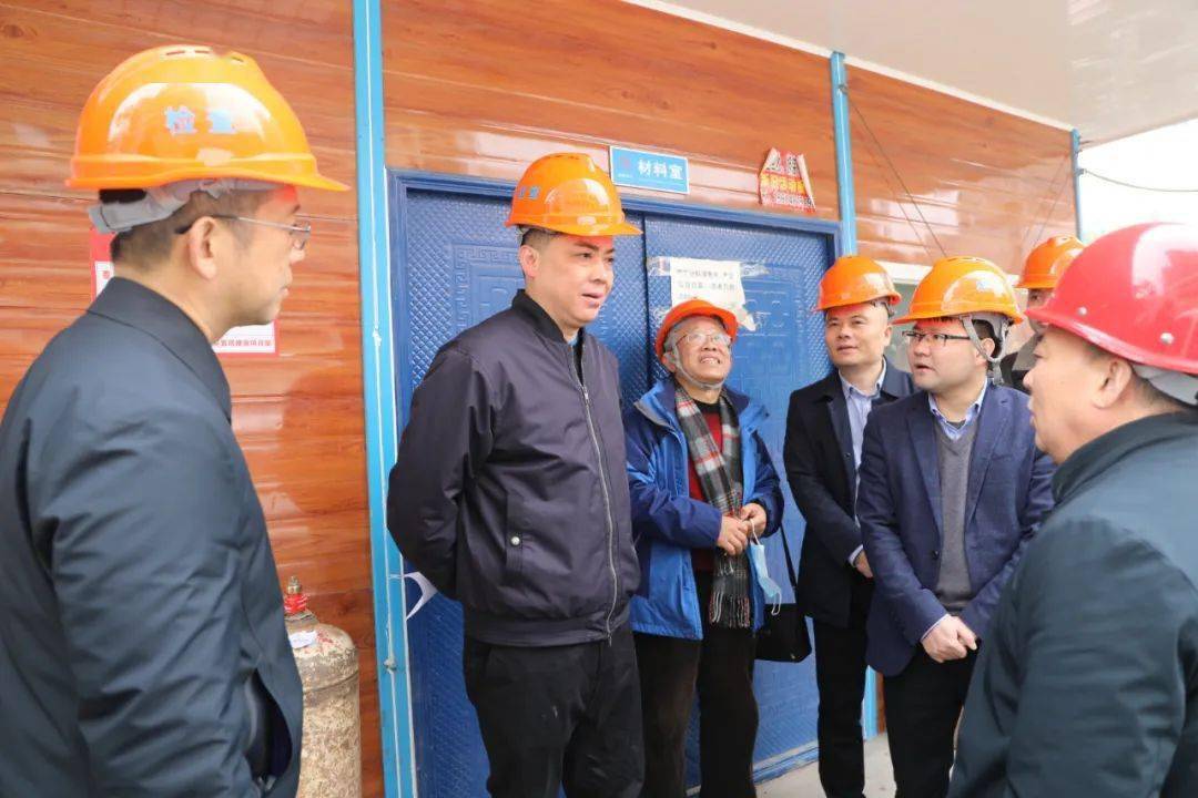 蔡冰带队检查安全生产工作