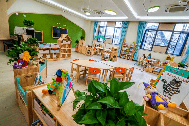 幼儿园将秉承"和乐教育和谐发展"的办园理念,以"保护童真 培养好奇"的