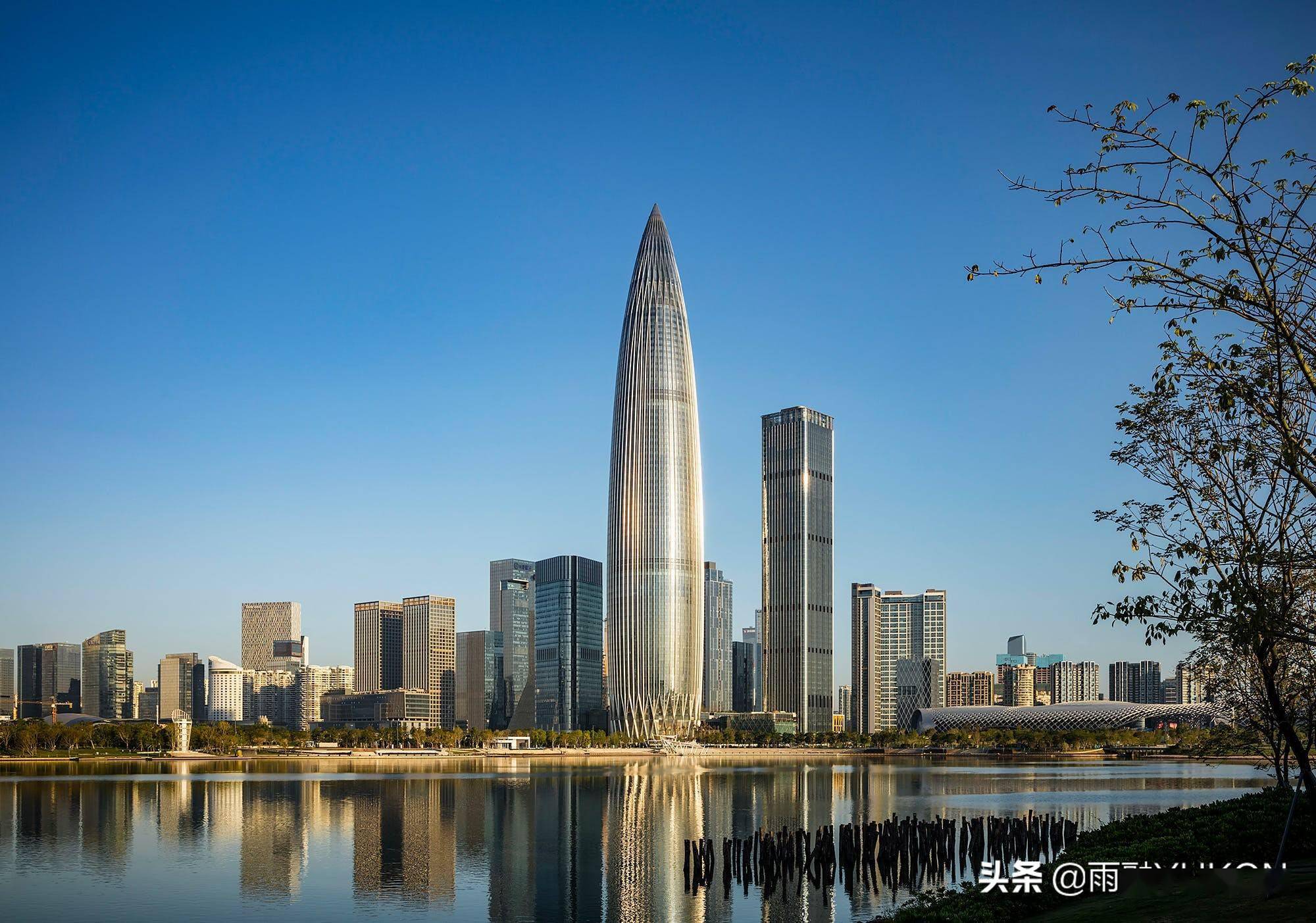 俄罗斯gdp相当于一个广东_俄罗斯国旗(3)