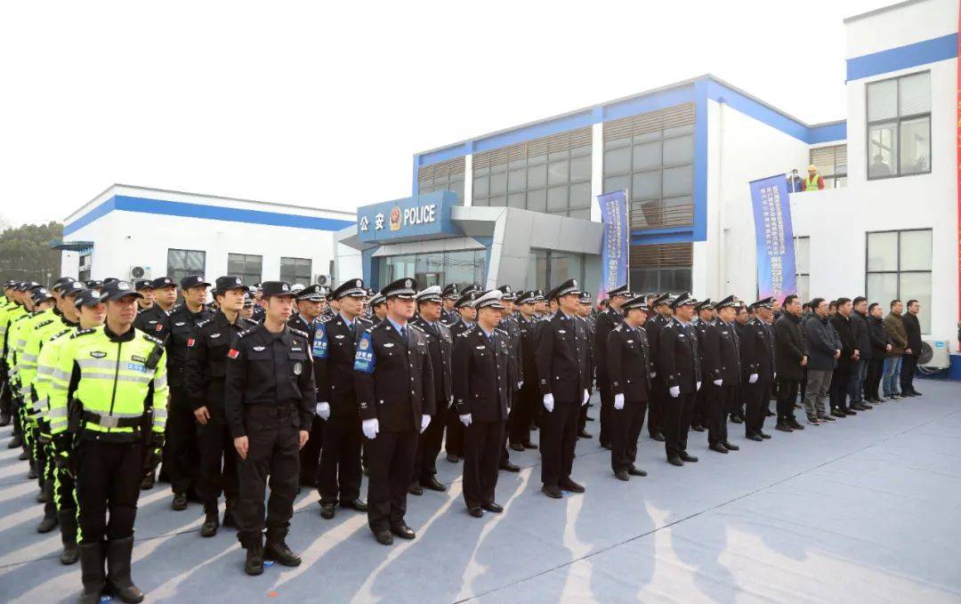 今天,宜兴旅游警察闪亮登场!