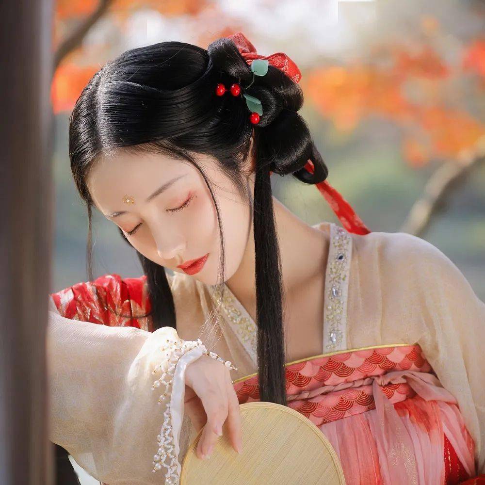 唯美意境古风女生头像山有木兮木有枝心悦君兮君不知