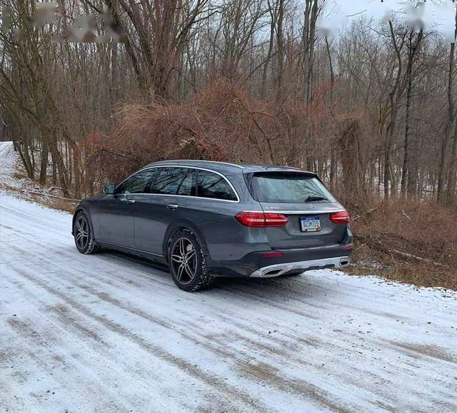 能越野的奔驰e级全新e450全地形旅行车30t配四驱