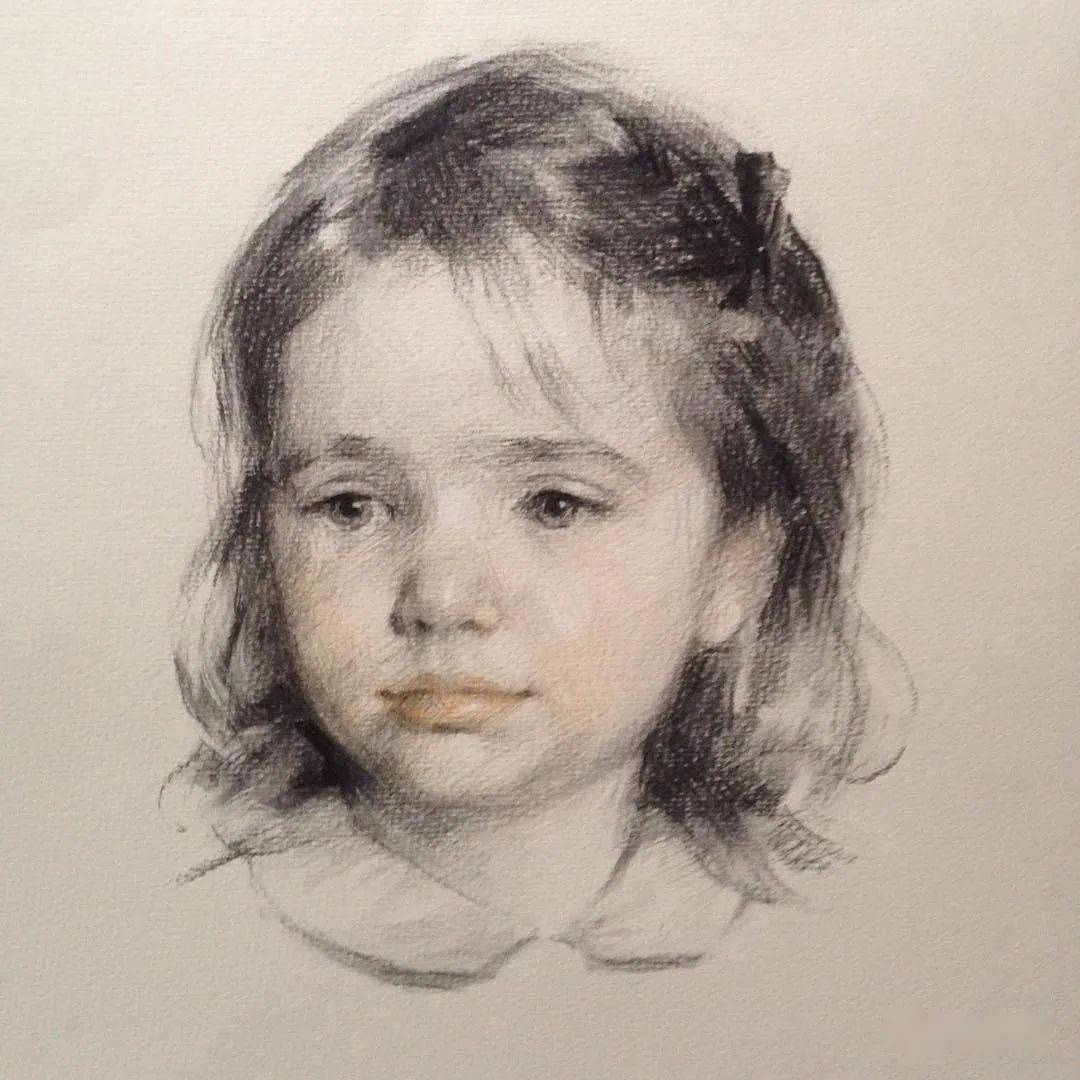 简洁灵动的素描把肖像画出了灵魂