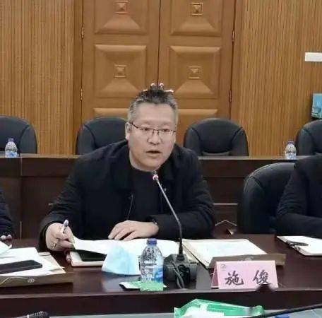 会议最后,副镇长施俊对我镇疫情防控和春运保障提出要求:一是提高认识