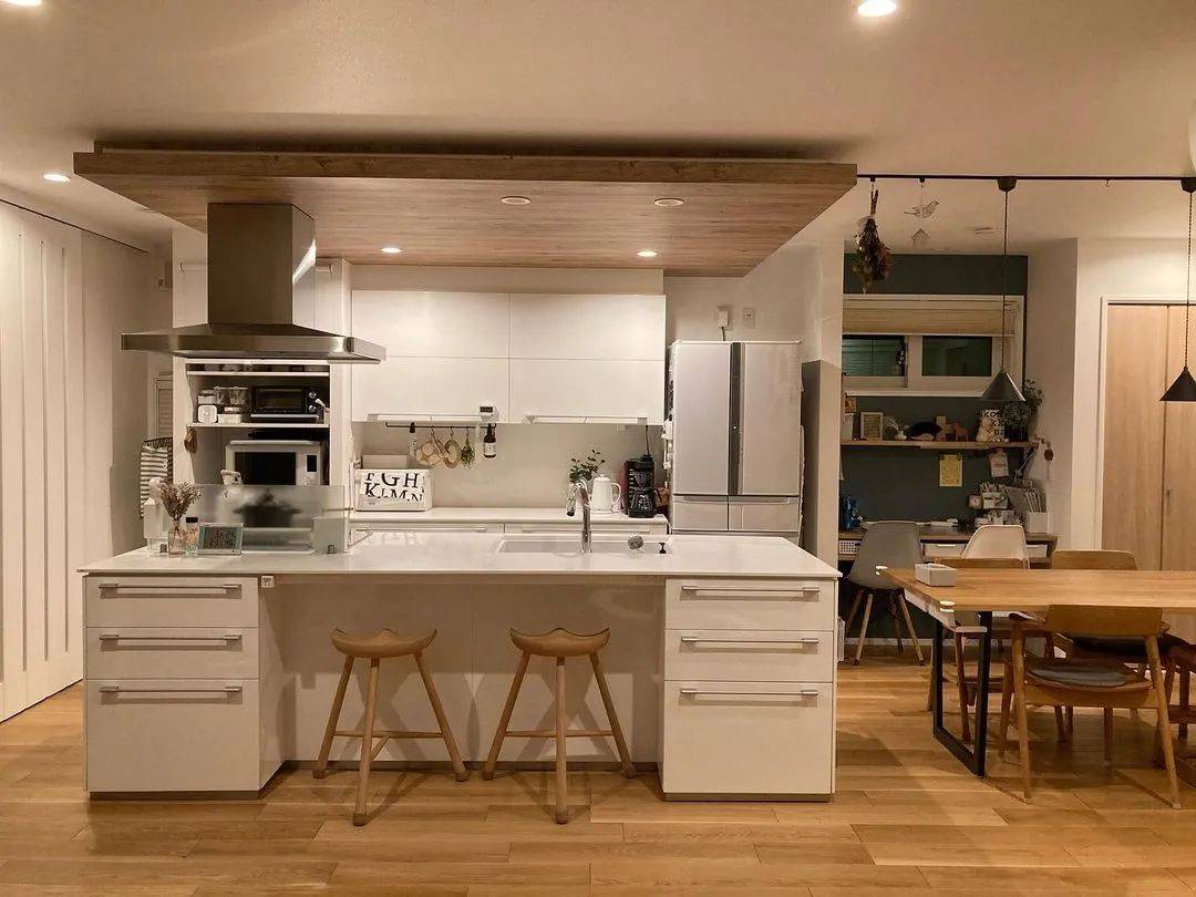 mini厨房搞中岛是占地方还是超实用