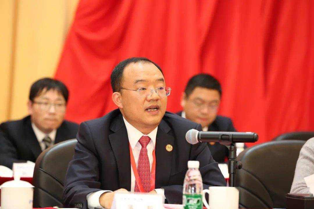 上海市经济和信息化系统工会副主任谢书