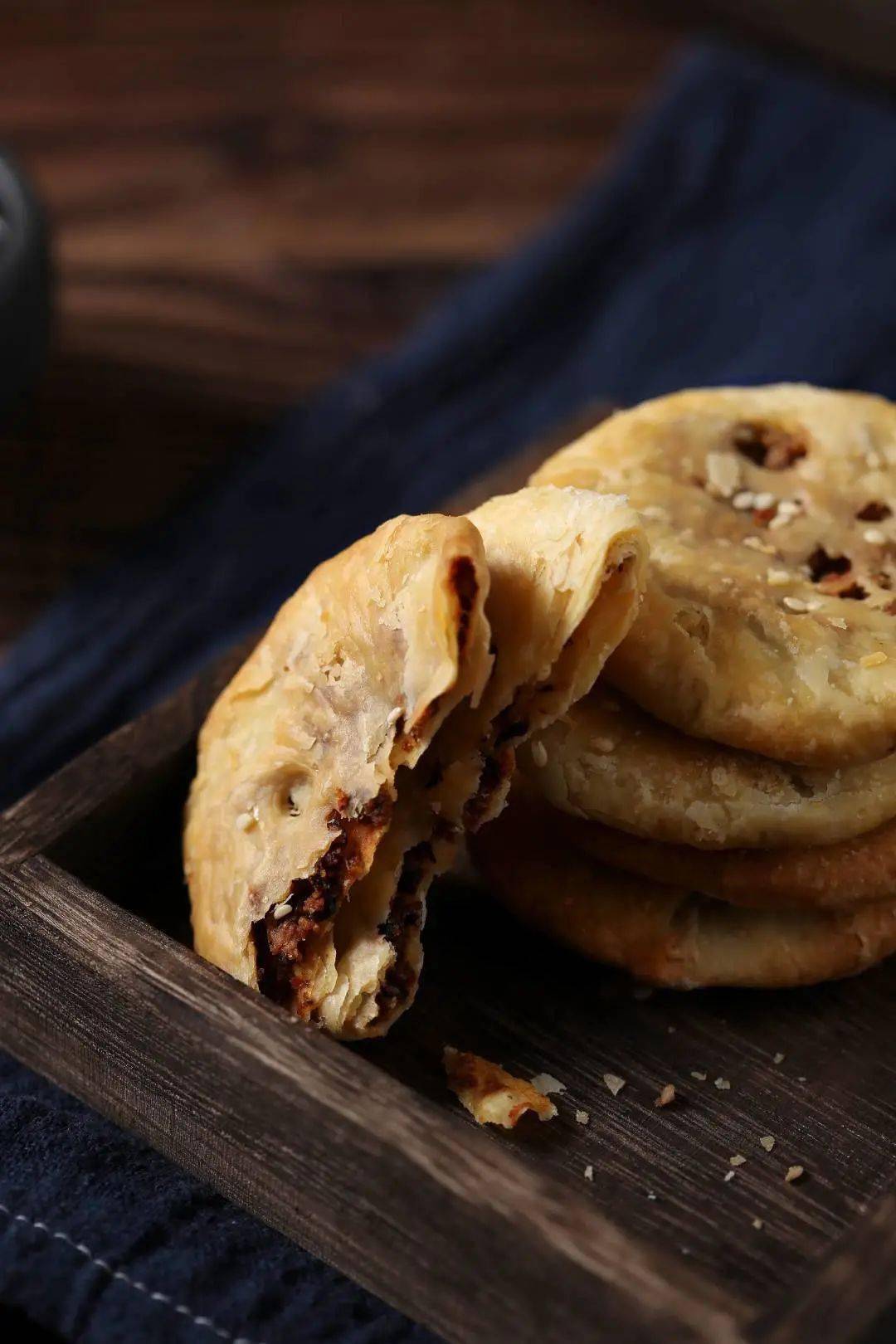 传统美食 ▎黄山烧饼,手工制作而成,尝尝这地道的徽州风味