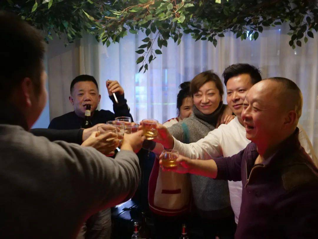 营山娱乐新地标麓岛酒吧