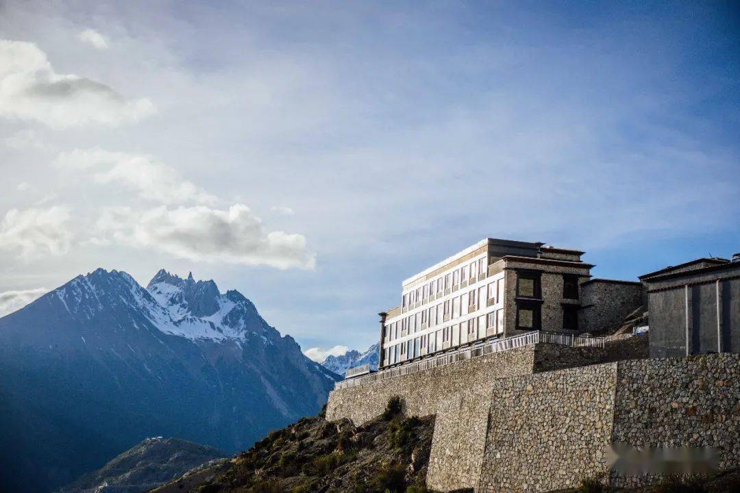 柒意旅行丨从冰川世纪到桃花秘境之松赞来古山居