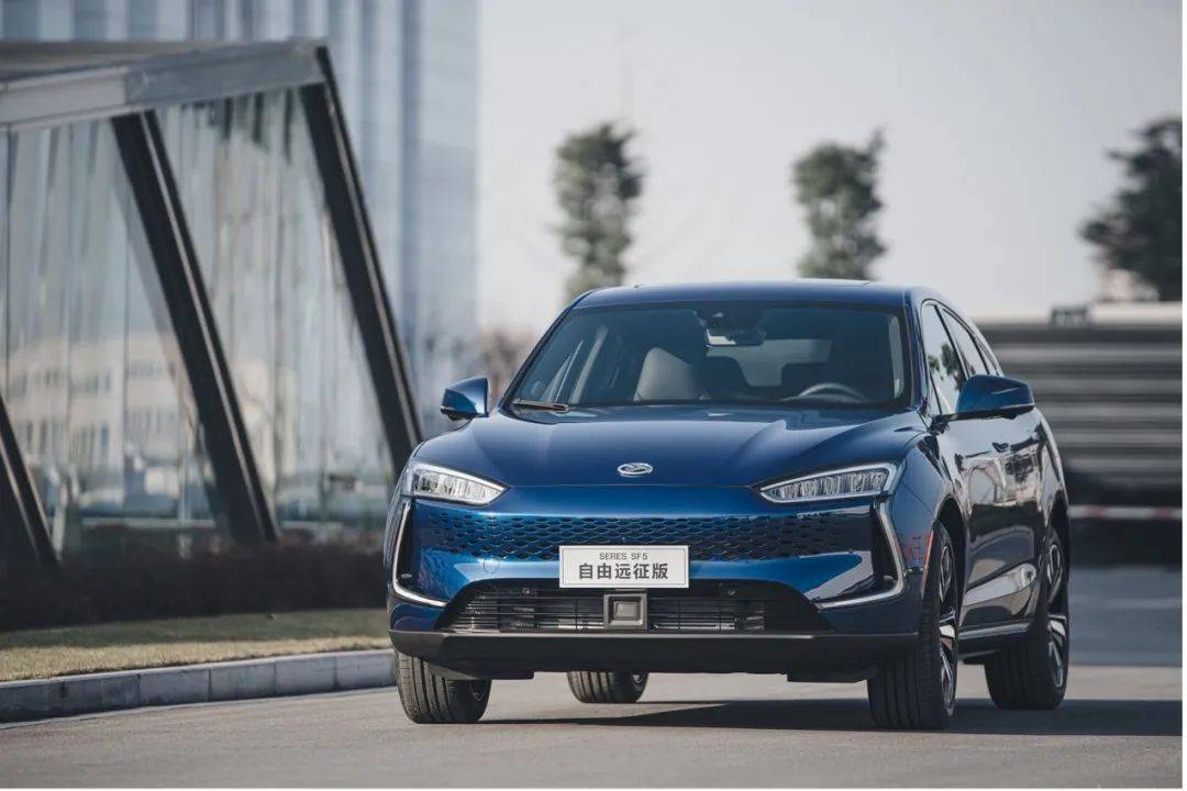 赛力斯sf5参数配置 8390037a36554cab92b0c52a3d123edc.jpeg