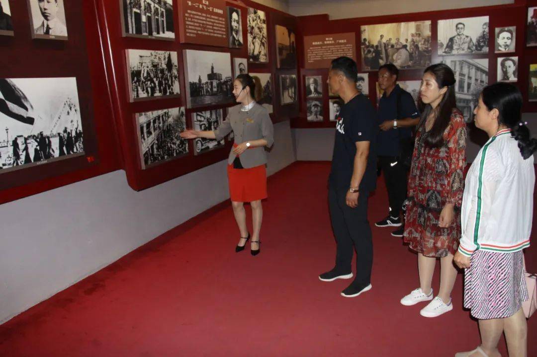 一段波澜壮阔的红色岁月仿佛正在低声轻语厚重的历史气息百年口岸城市