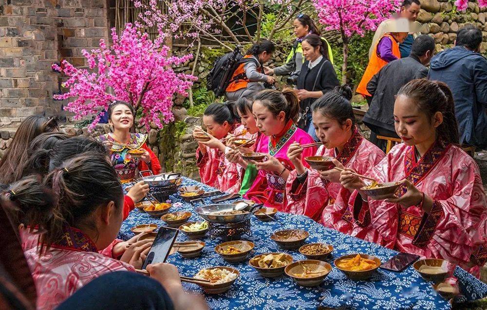 神秘湘西过大年老司城不二门景区邀请您一起过土家年