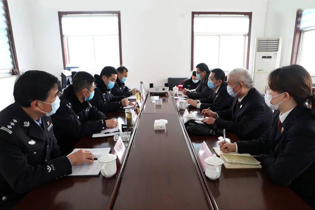 郭振忠一行到齐州监狱督导检查