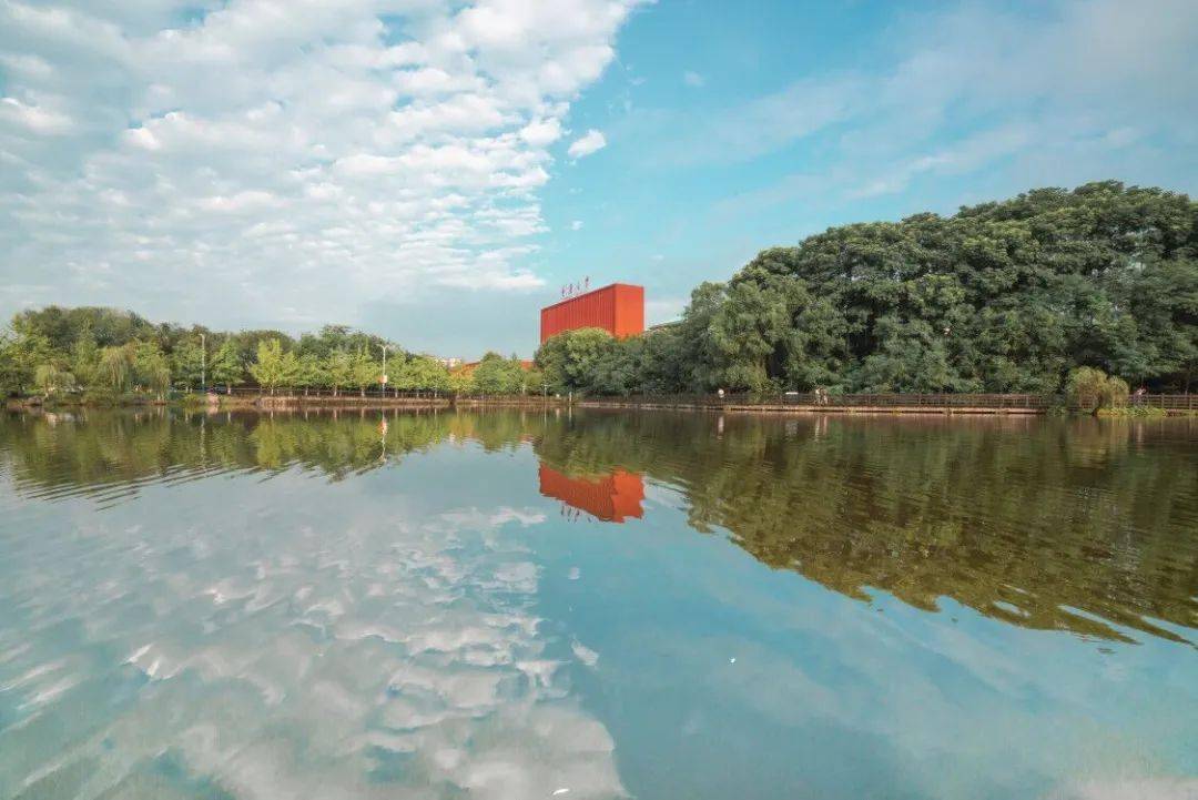 寒招| 重庆大学 / 哈尔滨工业大学_校区