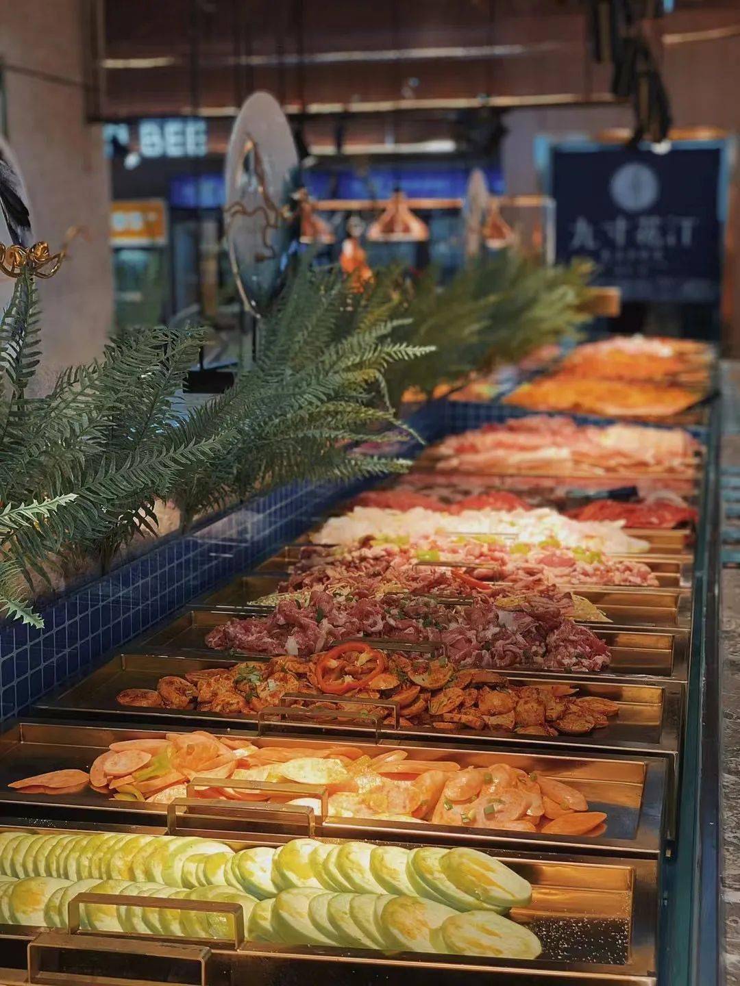 九寸花汀落户奥体万达一百多元一家三口的海鲜自助烤肉