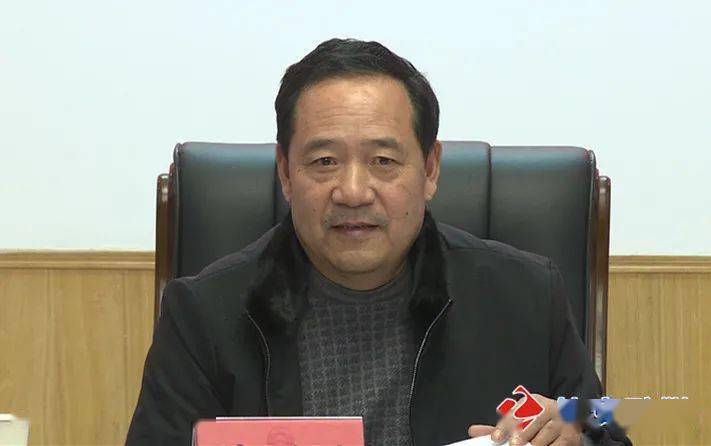 陈正斌在讲话中说,政协党组班子此次民主生活会会前准备充分,会议主题