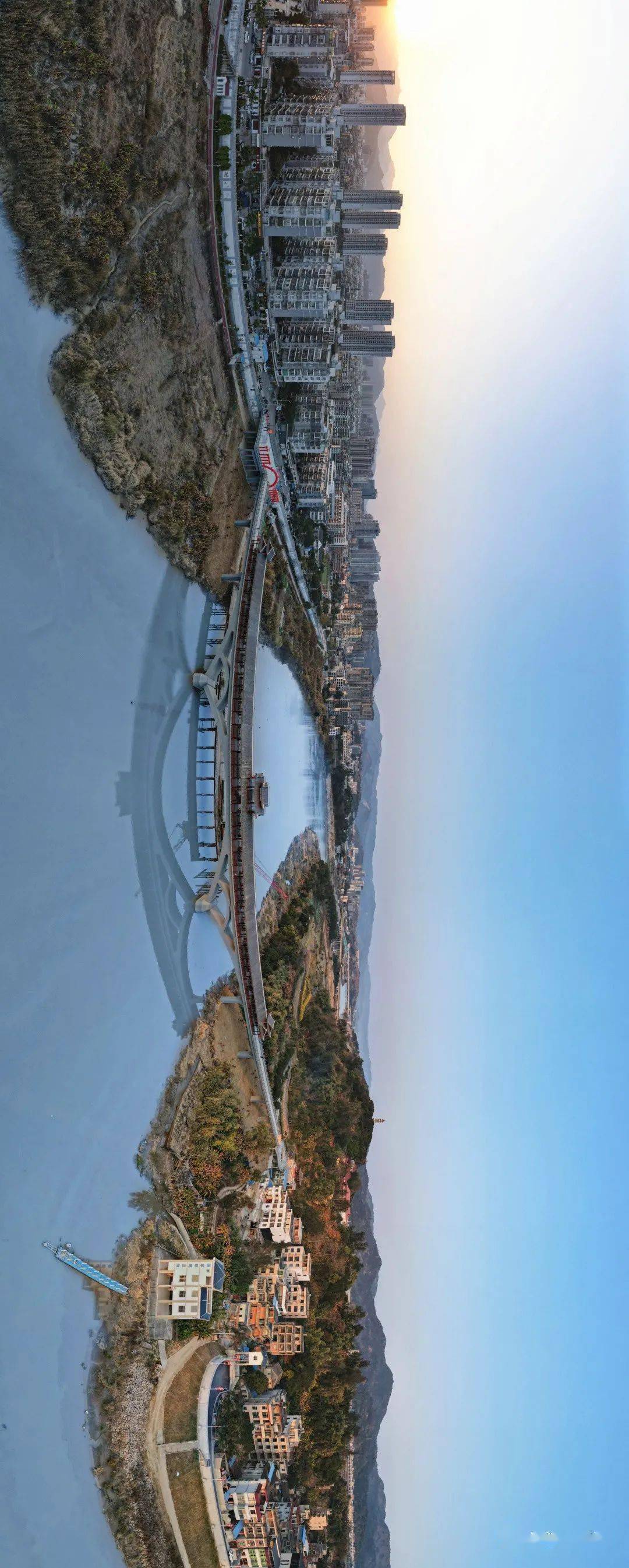 刚刚含光廊桥正式亮相