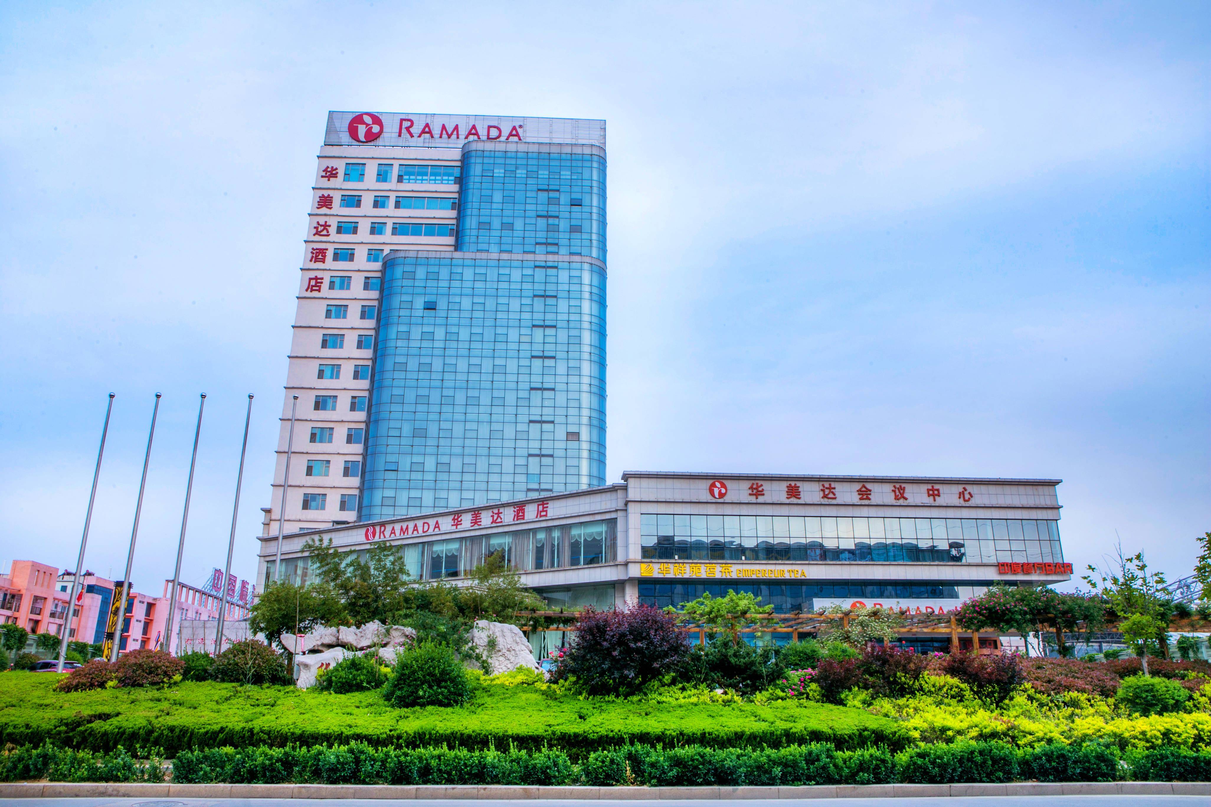 当然,还有文化大礼包,这是由齐纳临沂国际影城南坊店,乐尚影业和蒙奇