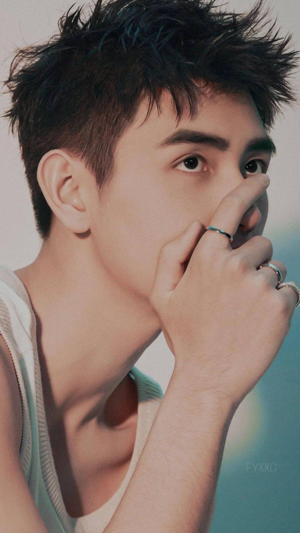 手机壁纸陈飞宇