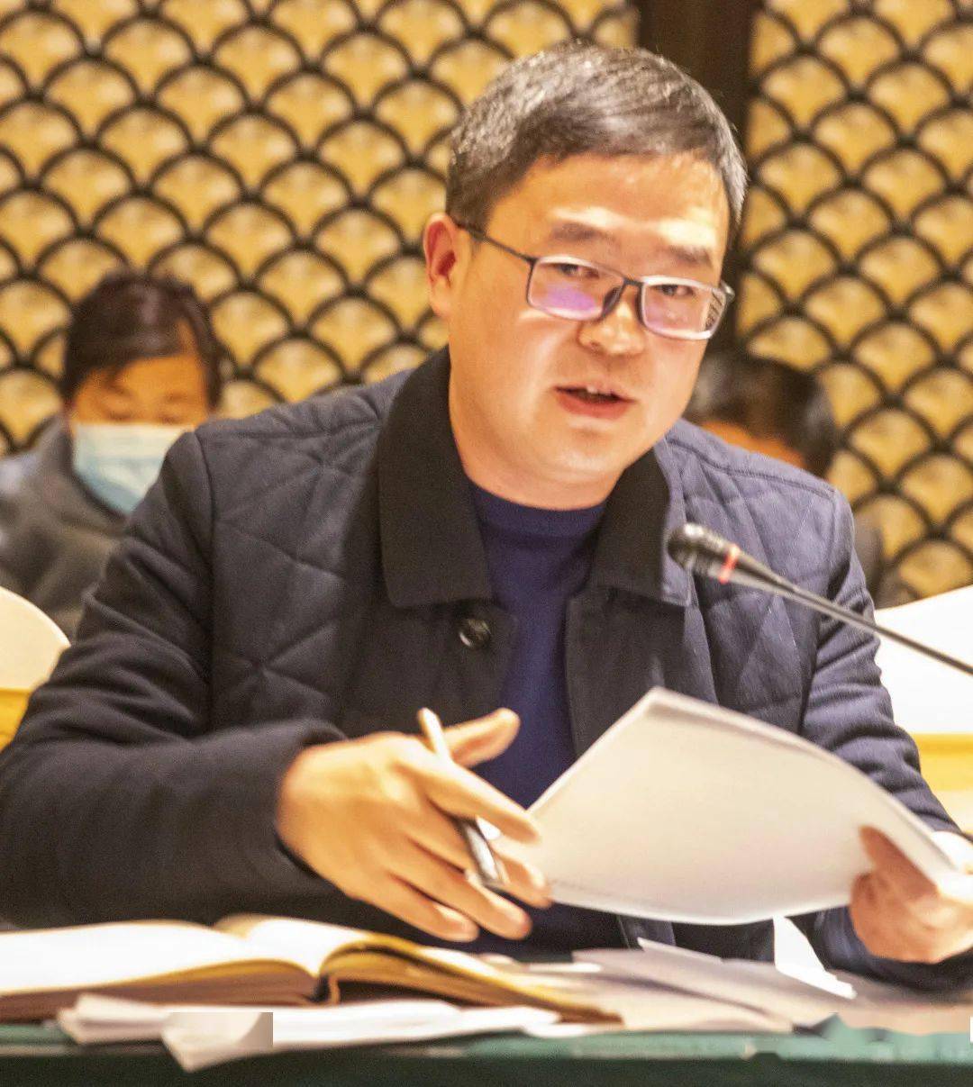 【现场直击】人代会进行时_贺红斌