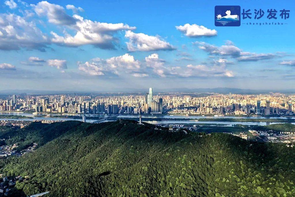 长沙GDP太水_沁园春长沙