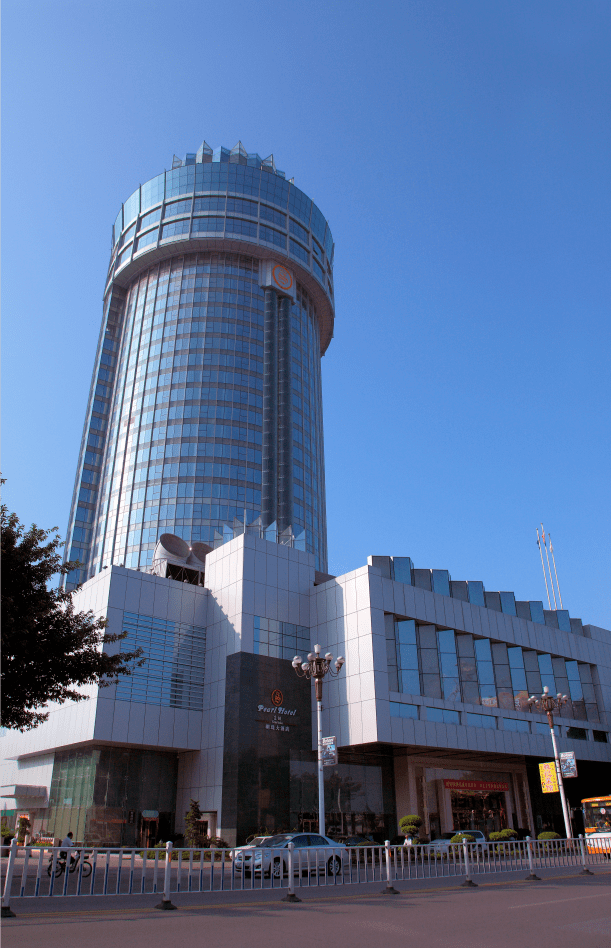 538起入住肇庆地标星湖大酒店,一价承包旋转自助早餐!游空中泳池!