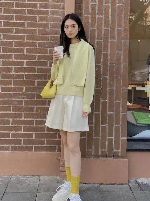 胖妹妹显瘦上衣正肩冬季宽松 7a87efad38ae41409f559b5e2be4bf5a.jpeg