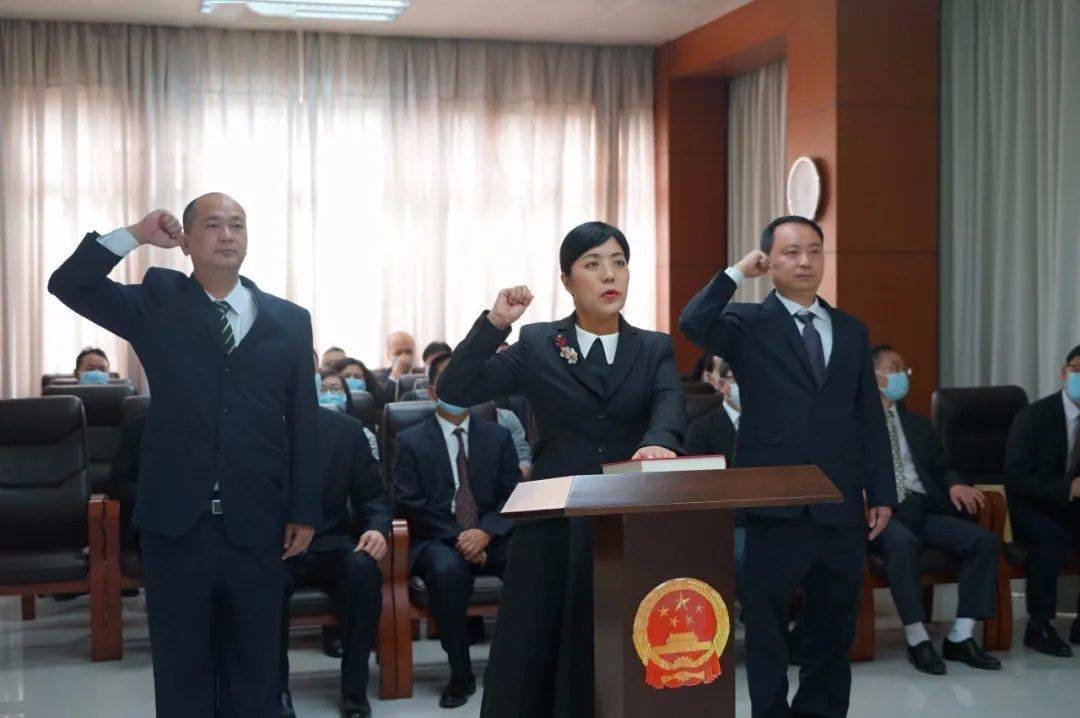 市十五届人大常委会召开第四十一次会议 审议通过