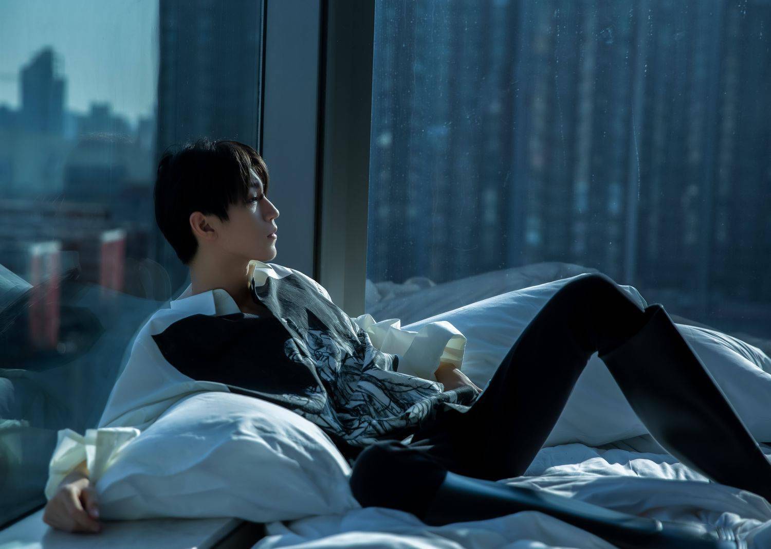 王俊凯新春福利到,超奶"床照"等你查收