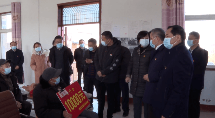 濮阳市委常委秘书长惠康一行到台前县开展新春走访慰问活动