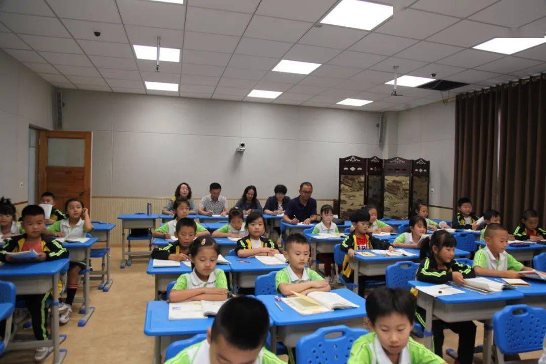 怎么上高级中等教育学校 107d28c42a1f47d695e5011b879f05a8.jpeg