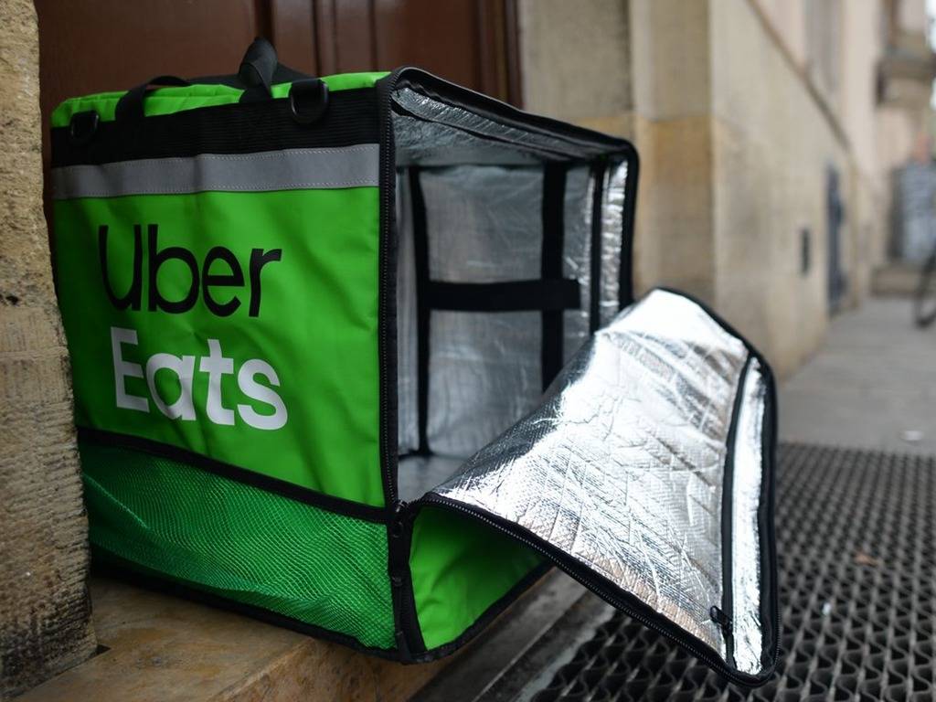 Uber Eats 外卖员传讯「对不起吃掉你的食物」 顾客称对方太饿不追究_Illy