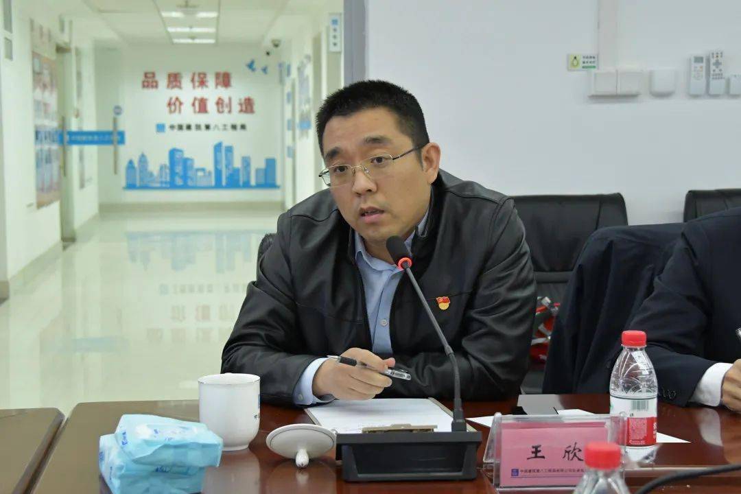 新春慰问嘉兴市委书记张兵一行莅临嘉兴火车站项目慰问春节留守员工