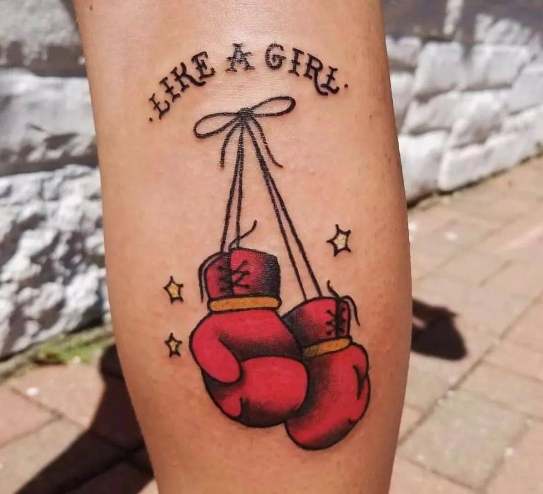 重拳出击拳击风格纹身_比赛