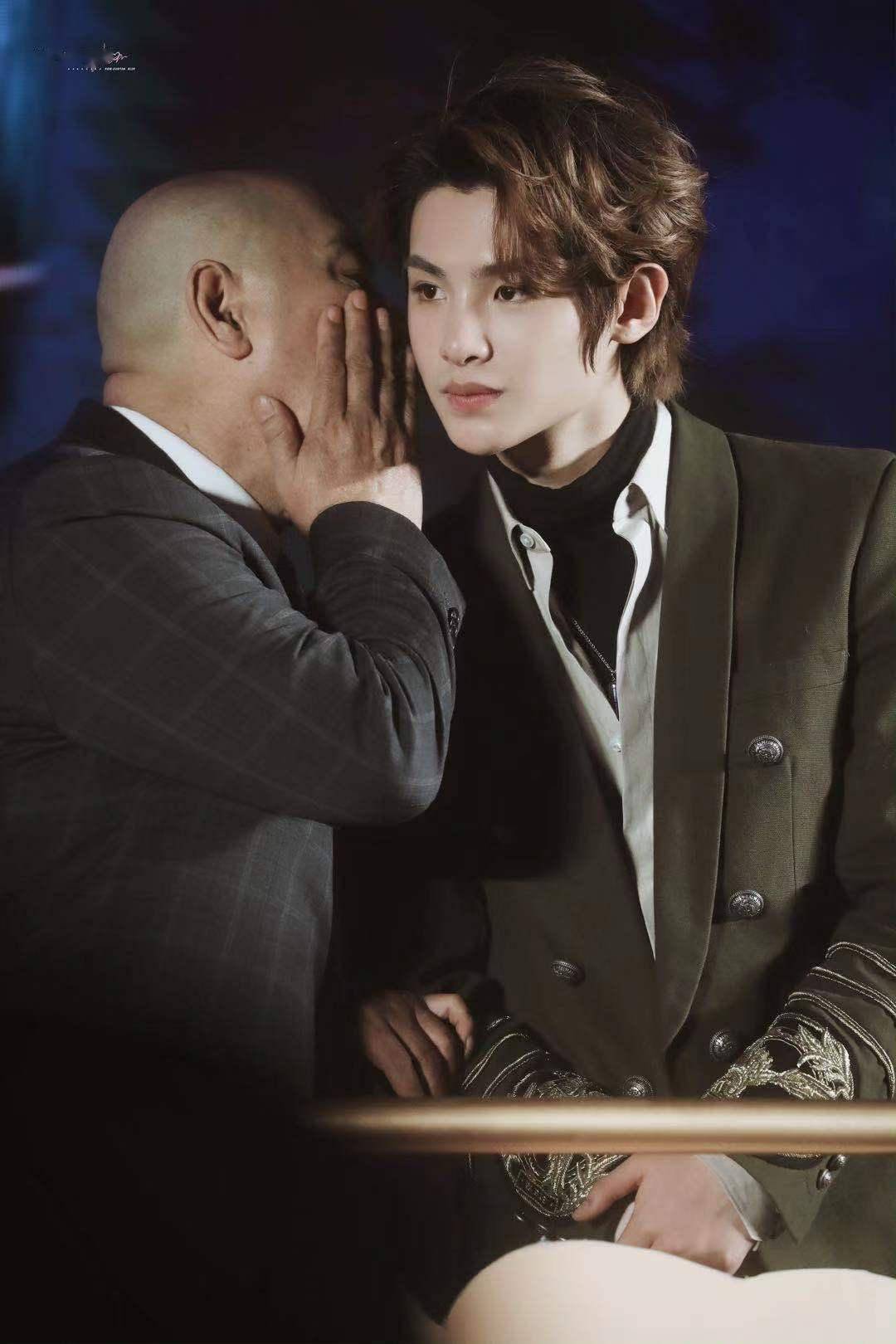 小哪吒果真是要等待的 分享《七圣》新闻发布会上的小贾_黄明昊