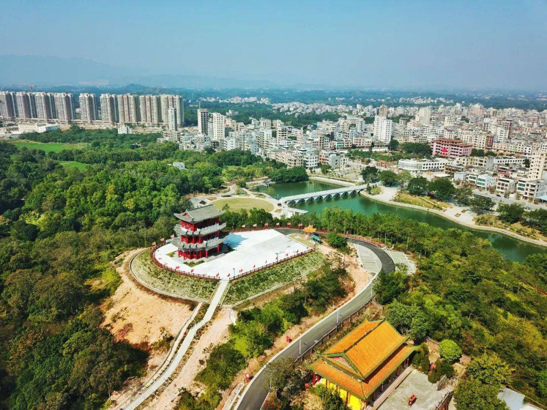 沙琅江城春意浓